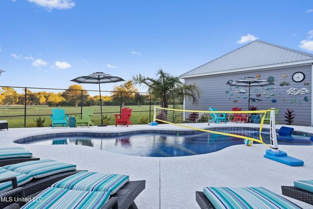 14 Sherman Avenue, Pass Christian, MS 39571