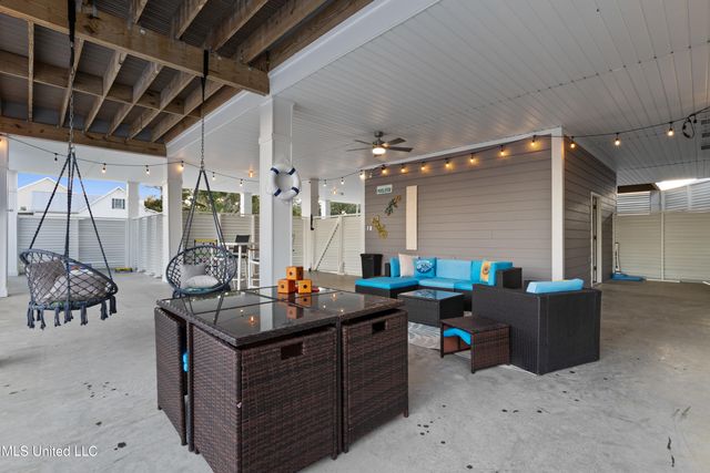 14 Sherman Avenue, Pass Christian, MS 39571