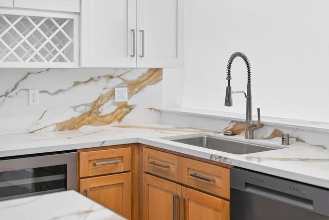 3390 Lillian Way, Santa Cruz, CA 95065