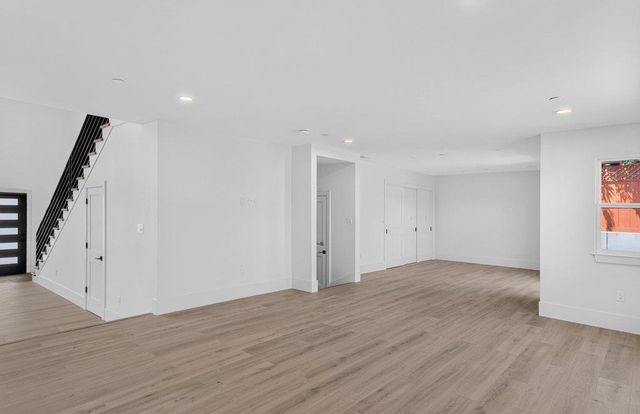 3390 Lillian Way, Santa Cruz, CA 95065
