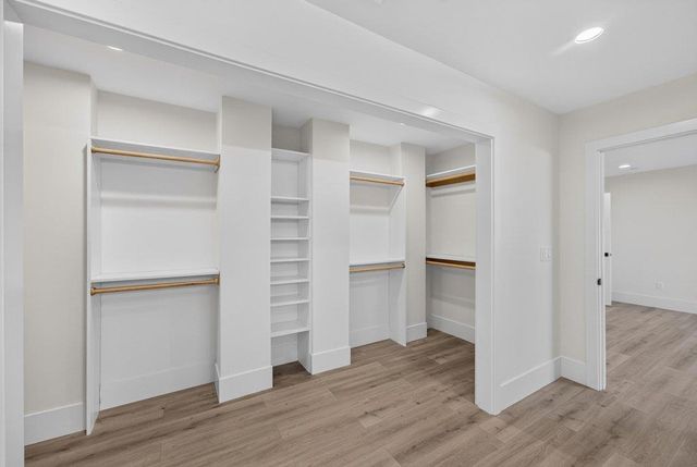 3390 Lillian Way, Santa Cruz, CA 95065