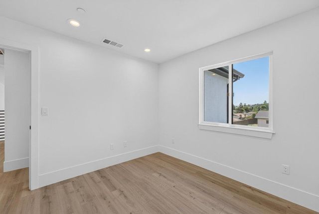 3390 Lillian Way, Santa Cruz, CA 95065