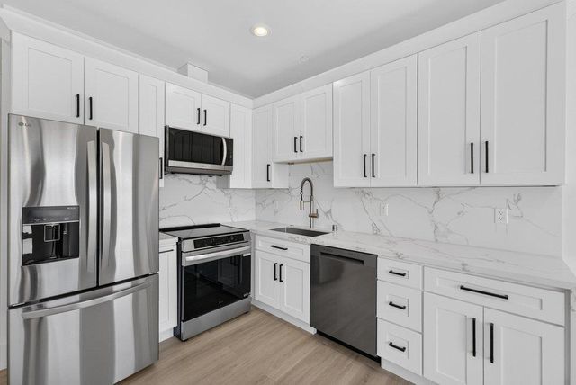 3390 Lillian Way, Santa Cruz, CA 95065