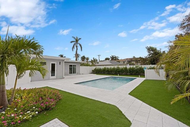 2312 Spanish Trail, Delray Beach, FL 33483