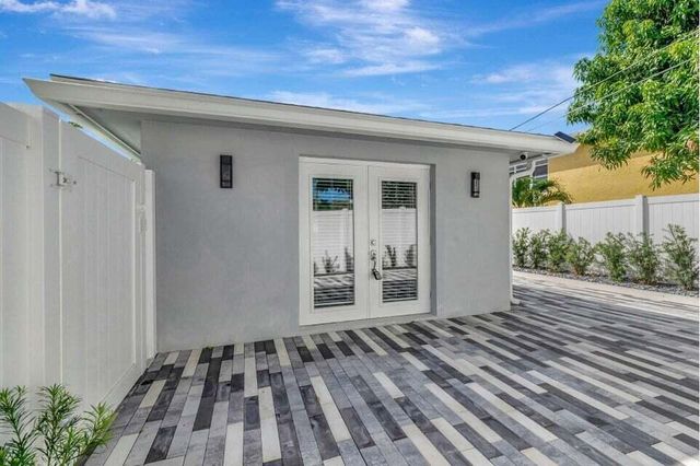 2312 Spanish Trail, Delray Beach, FL 33483