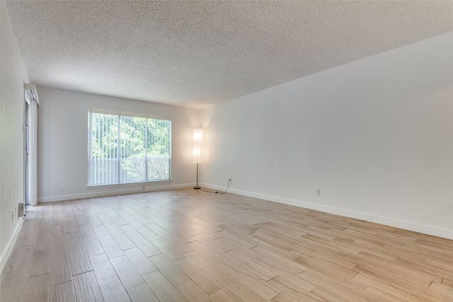 4851 Cedar Springs Road 190, Dallas, TX 75219