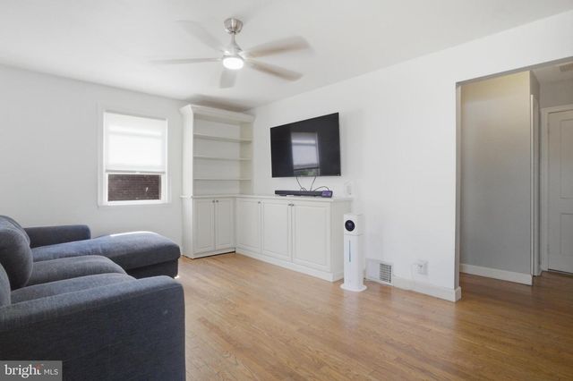962 THORNTON RD, Upper Chichester, PA 19061