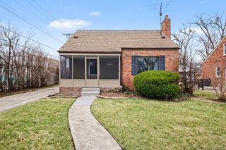 23031 Republic Avenue, Oak Park, MI 48237