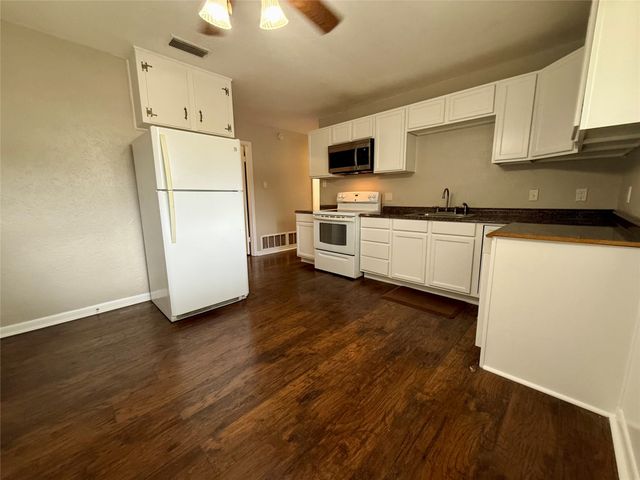 308 Simmons Drive, Hurst, TX 76053