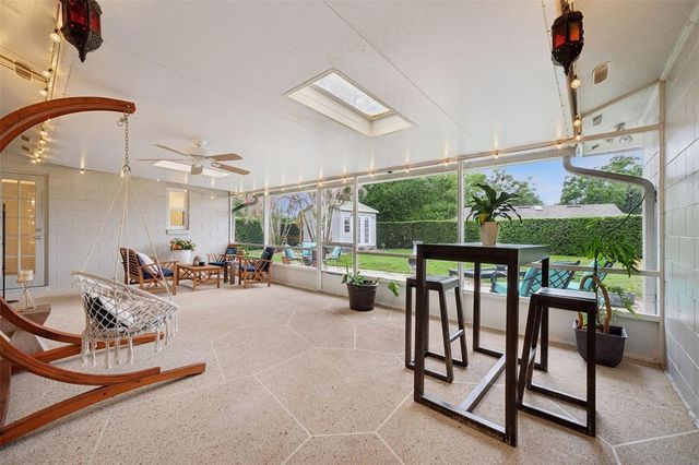 425 VANDERGRIFT DRIVE, Ocoee, FL 34761