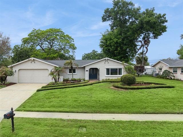 425 VANDERGRIFT DRIVE, Ocoee, FL 34761