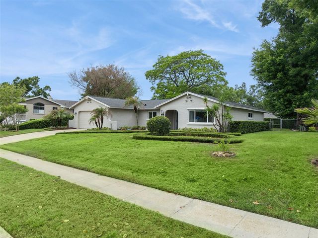 425 VANDERGRIFT DRIVE, Ocoee, FL 34761