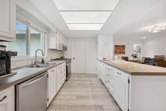 425 VANDERGRIFT DRIVE, Ocoee, FL 34761