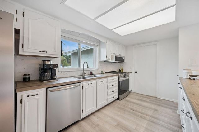 425 VANDERGRIFT DRIVE, Ocoee, FL 34761