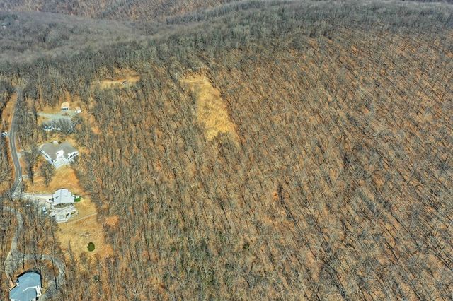 533 Old A T Approach Trail, Jasper, GA 30143