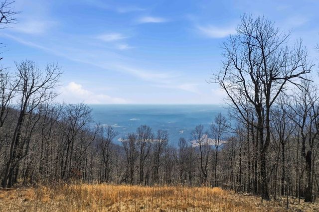 533 Old A T Approach Trail, Jasper, GA 30143