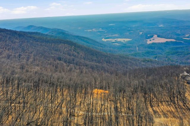 533 Old A T Approach Trail, Jasper, GA 30143