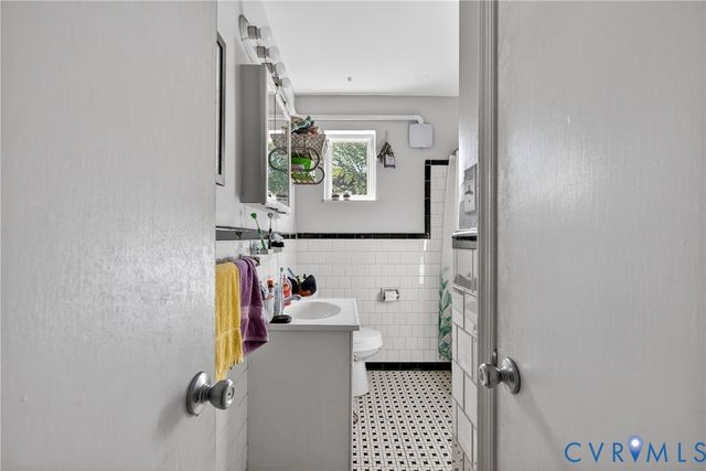 3228 Hanover Ave, Richmond, VA 23221