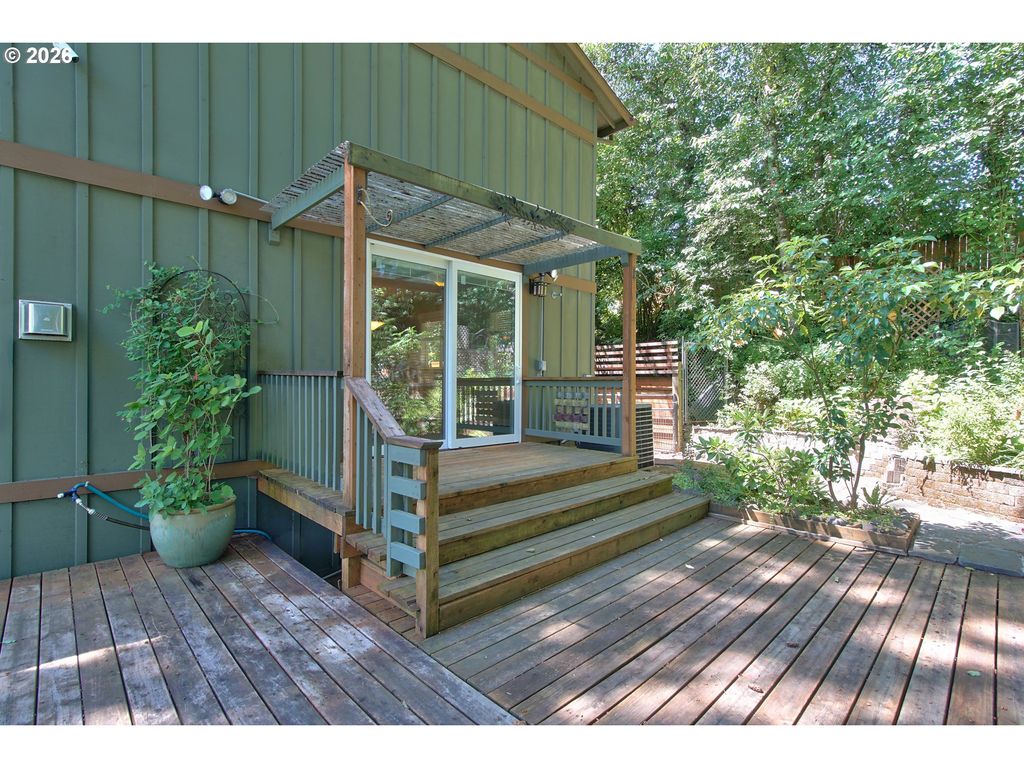 Image 6 of property listing at 957 Sw FELLOWS St, Mc Minnville, OR 97128
