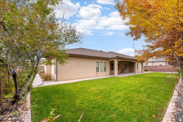 2866 E CARMINE DR, St. George, UT 84790