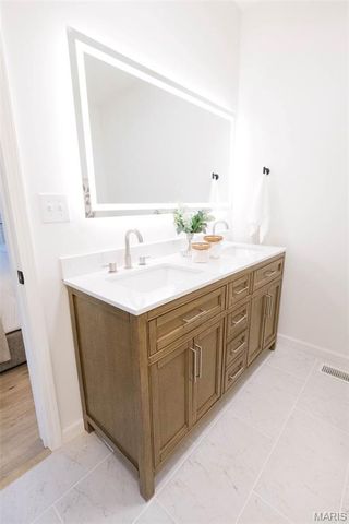 2708 Hubbard Street, Hannibal, MO 63401