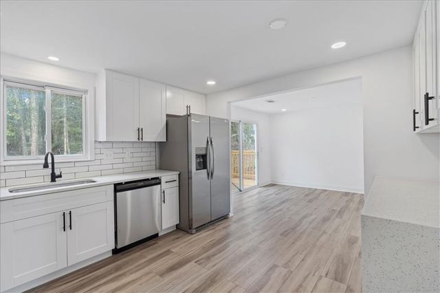 5191 Stone Trace, Stone Mountain, GA 30083