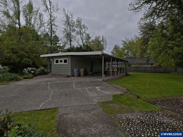 1700 NW Kings Bl, Corvallis, OR 97330
