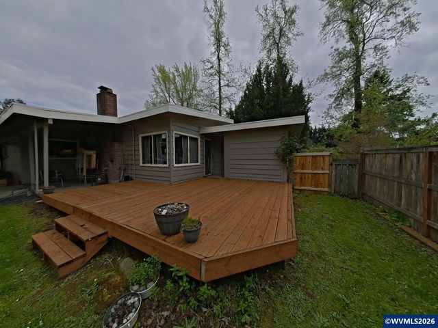 1700 NW Kings Bl, Corvallis, OR 97330