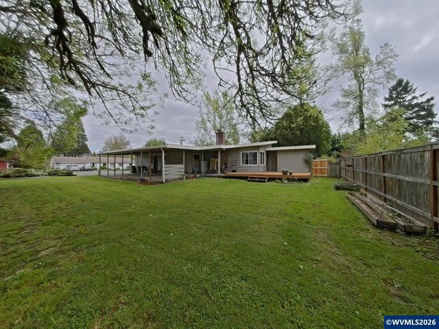 1700 NW Kings Bl, Corvallis, OR 97330
