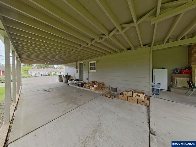 1700 NW Kings Bl, Corvallis, OR 97330