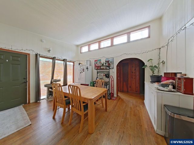 1700 NW Kings Bl, Corvallis, OR 97330