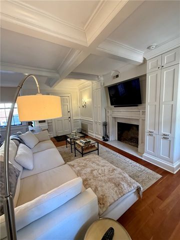 367 Benefit Street 3, Providence, RI 02903