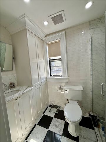 367 Benefit Street 3, Providence, RI 02903