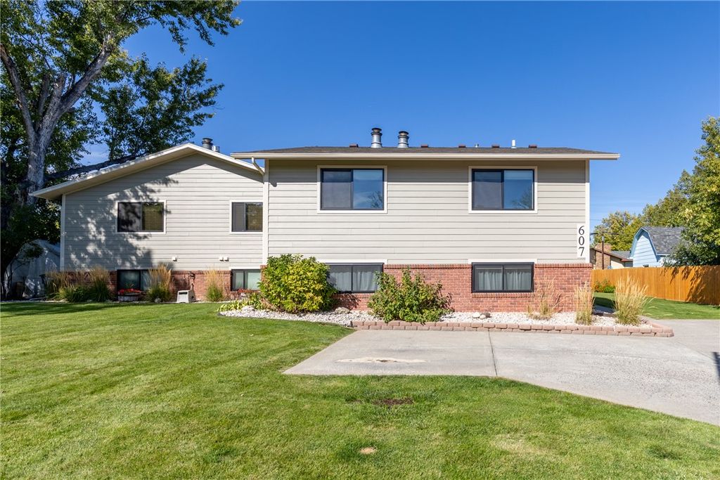 607 Avenue F 4, Billings, MT 59102