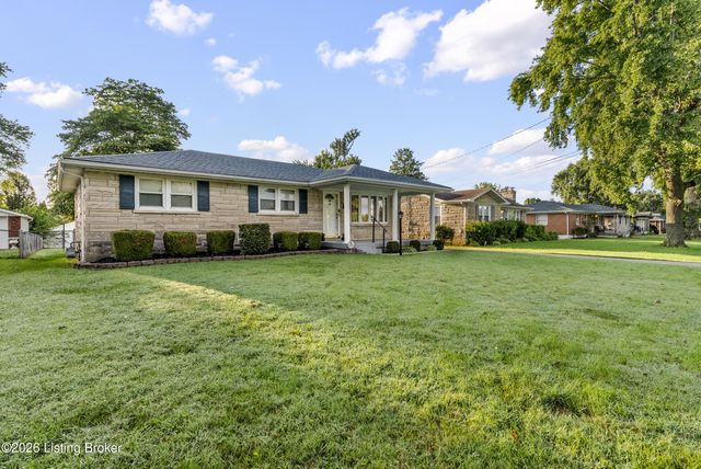 7905 Canna Dr, Louisville, KY 40258