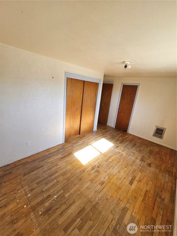 4222 Sun Drive NE, Moses Lake, WA 98837