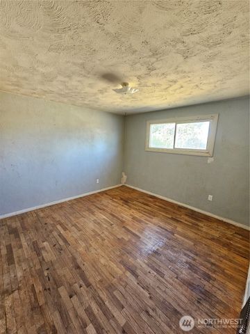4222 Sun Drive NE, Moses Lake, WA 98837