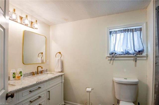 9415 Atlans ST, Norfolk, VA 23503