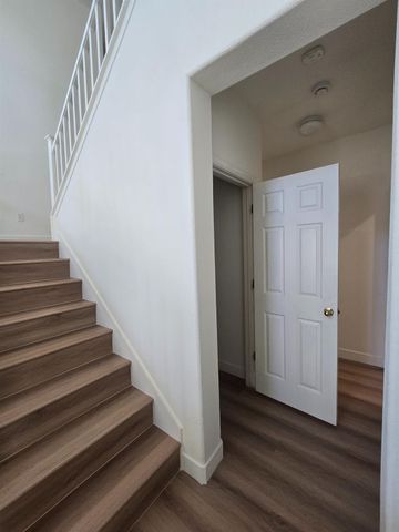 10554 Rudder Way, Stockton, CA 95209