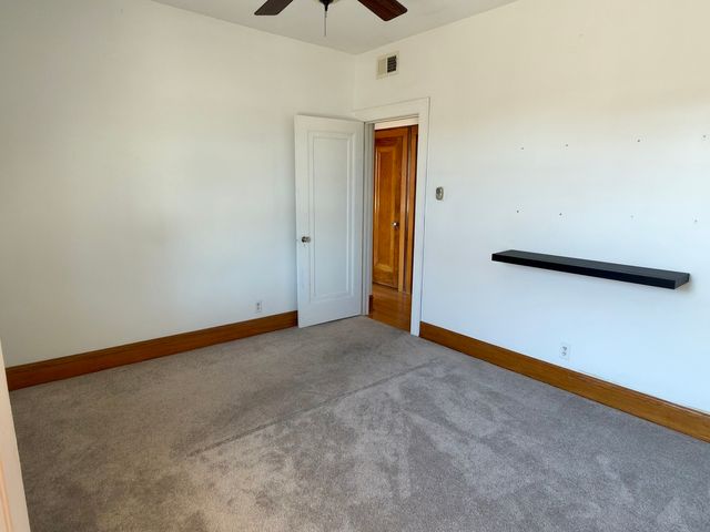 4683 N Kasson Avenue, Chicago, IL 60630
