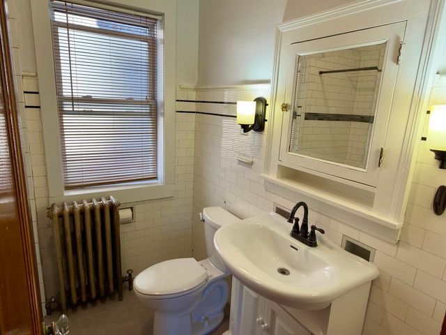 4683 N Kasson Avenue, Chicago, IL 60630