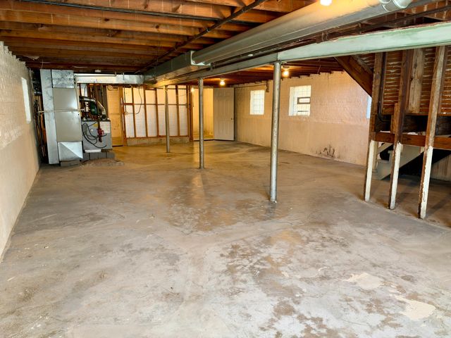 4683 N Kasson Avenue, Chicago, IL 60630