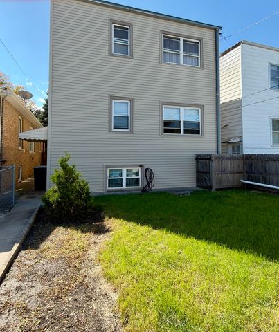 4683 N Kasson Avenue, Chicago, IL 60630