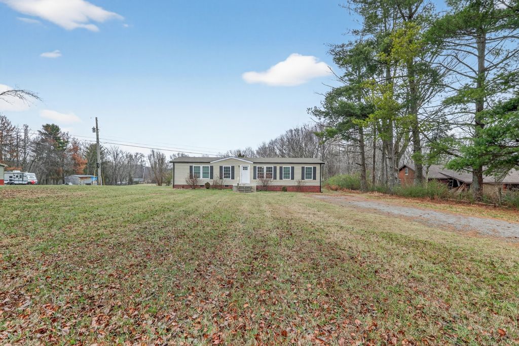 177 Mitchell Rd, Portland, TN 37148