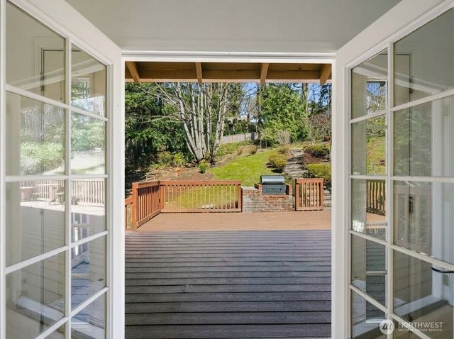 14812 SE 62nd Court, Bellevue, WA 98006