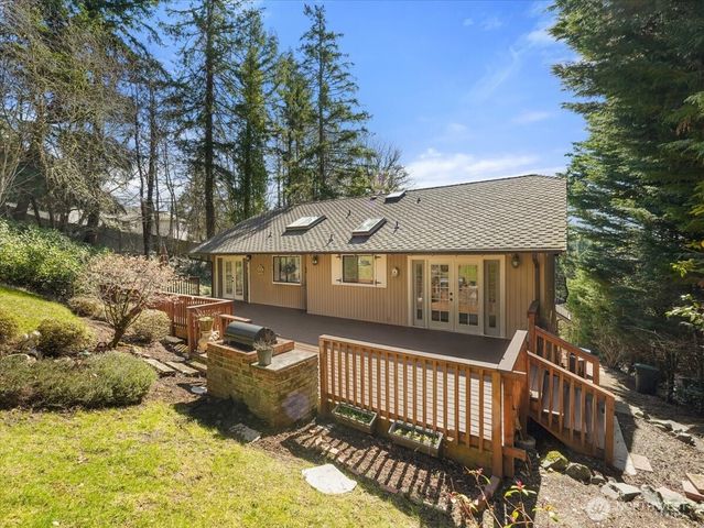 14812 SE 62nd Court, Bellevue, WA 98006