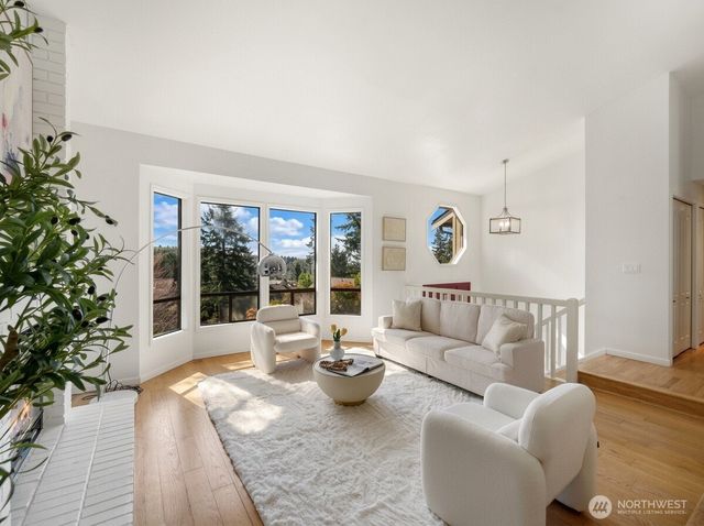 14812 SE 62nd Court, Bellevue, WA 98006