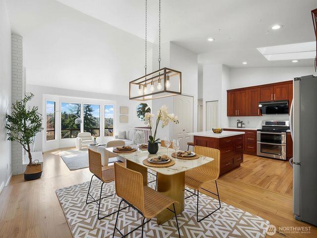 14812 SE 62nd Court, Bellevue, WA 98006