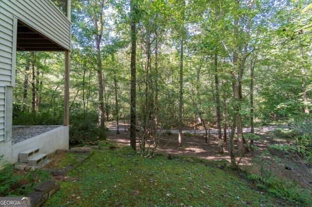 55 Santa Pera Dr, Cleveland, GA 30528