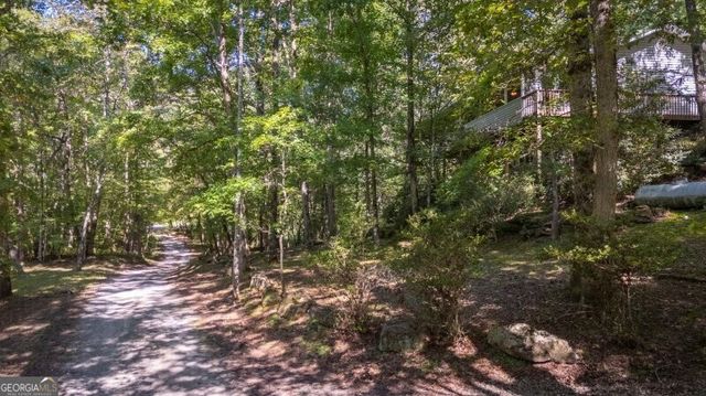 55 Santa Pera Dr, Cleveland, GA 30528